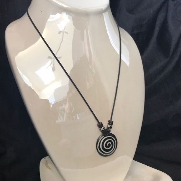 Spiral Necklace - Picture 1 of 5